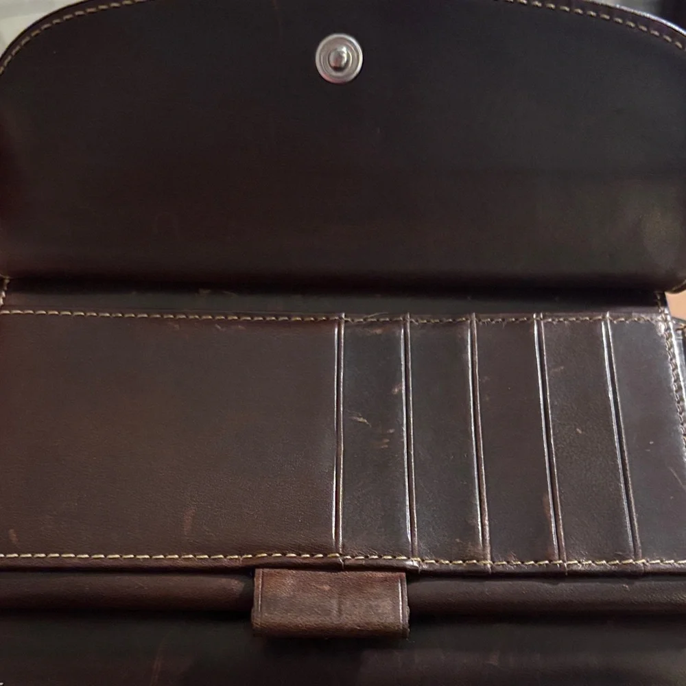 Dooney & Bourke Black Leather Wallet with Gold Accent